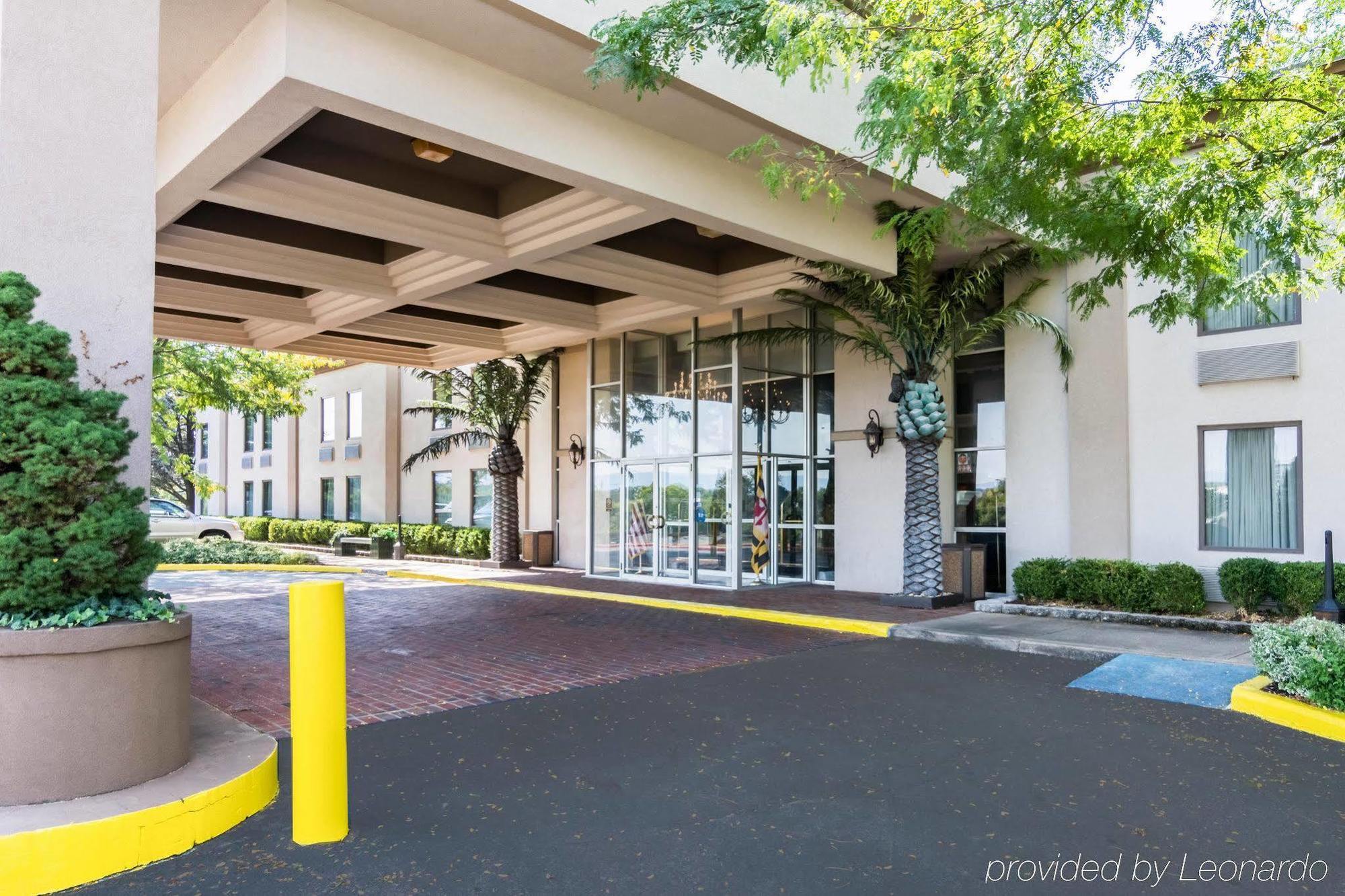 Plaza Inn&Suites Hagerstown Exterior foto