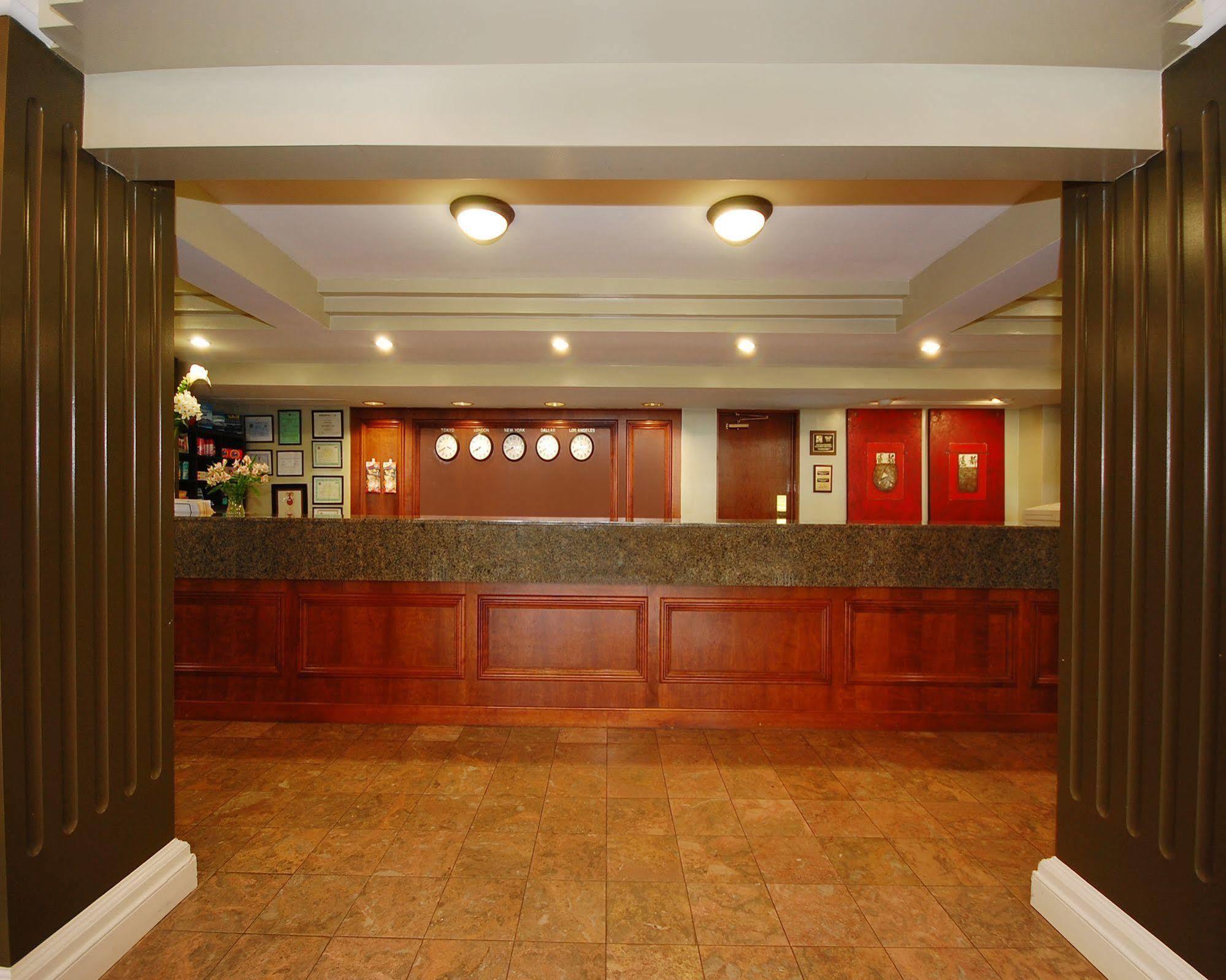 Plaza Inn&Suites Hagerstown Exterior foto